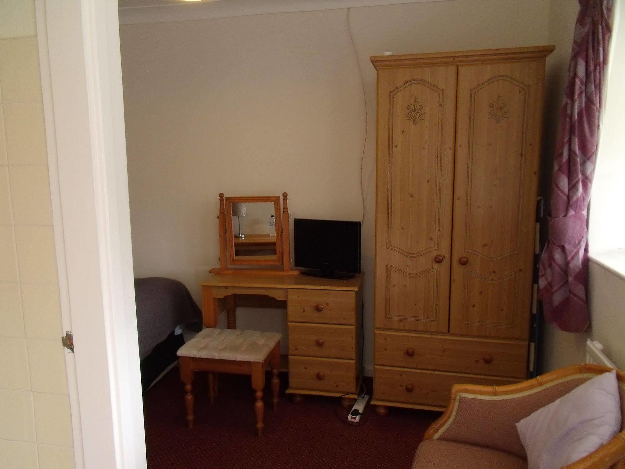 The New Motel