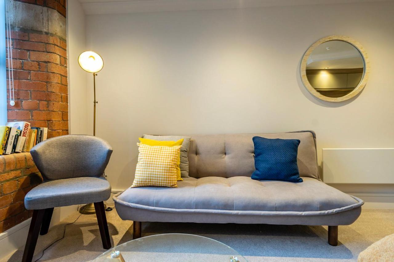 48 Cocoa Suites Apartment