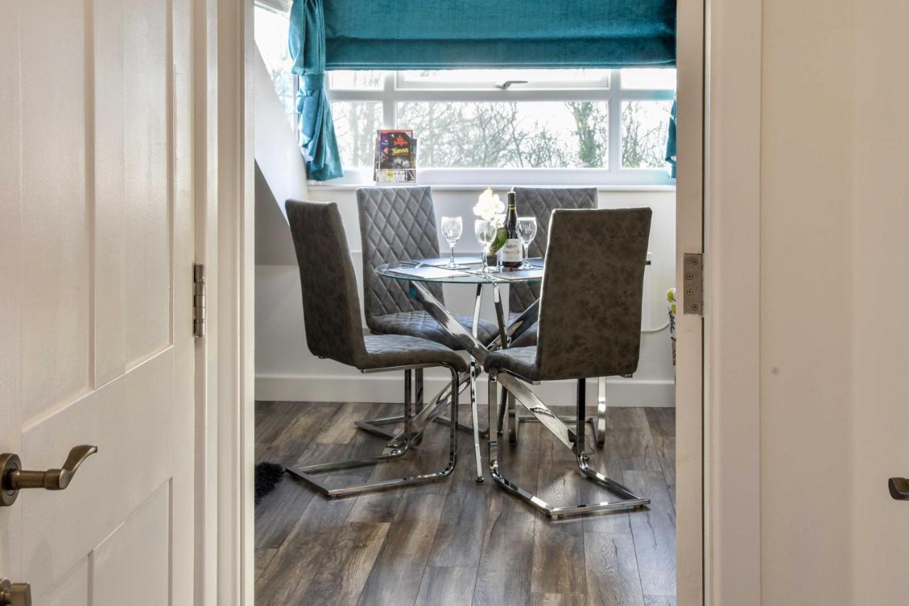 Windmill View Loft Apartment *