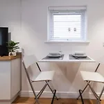 Henry Court Apartment 1