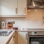 4 Crambeck Court