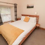 Crumble\'S Cottage