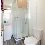Blossom Cottage With Hot Tub
