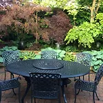 Grove House Bed & Breakfast