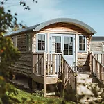 Hornington Manor Luxury Shepherd Huts