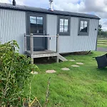 Springwood Shepherd Huts Glamping York
