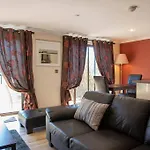 Wild Oats Lodge 3, Yellowtop Country Park