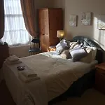 Holly Lodge