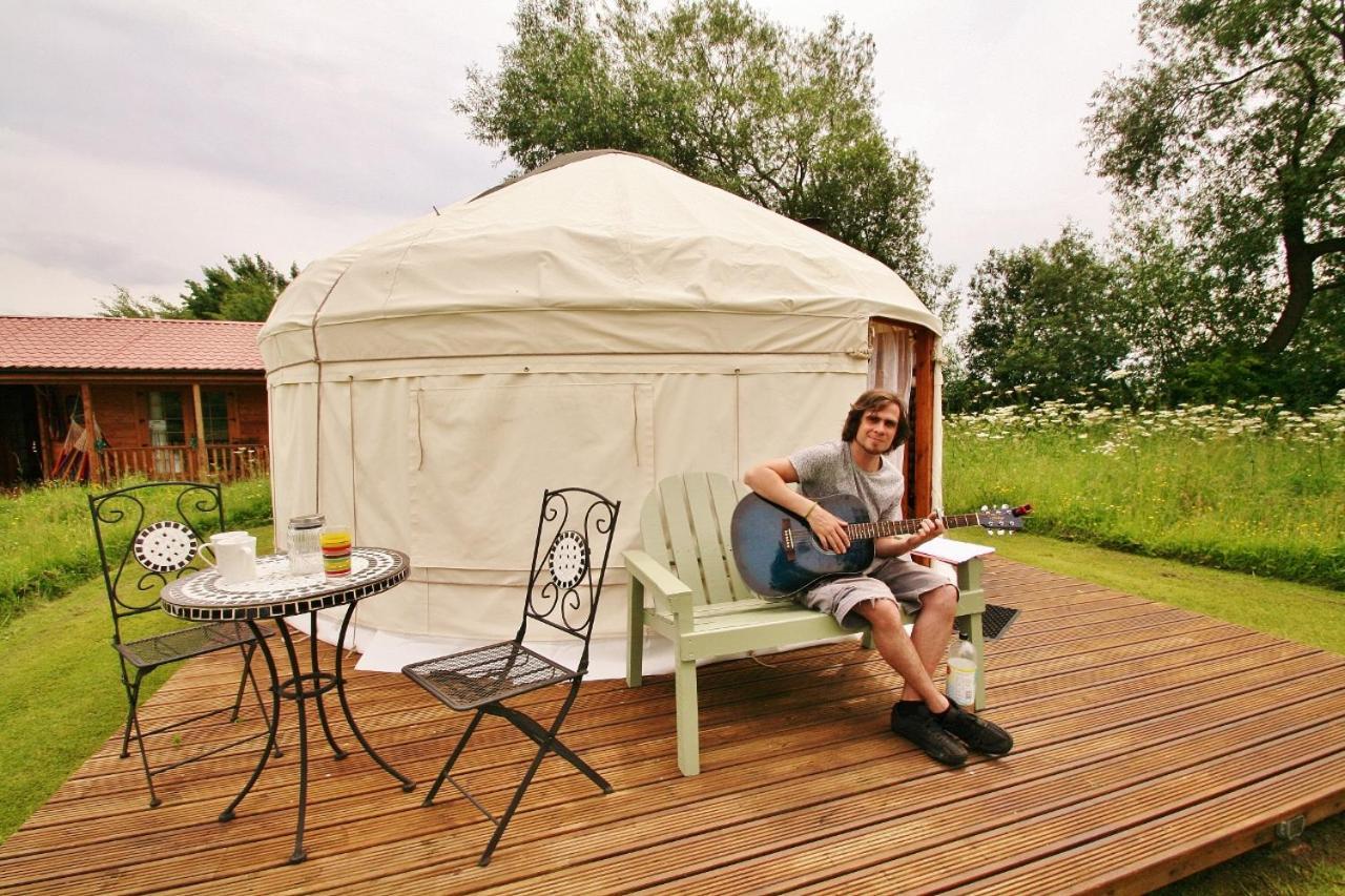 Lodge Acorn Glade Glamping *