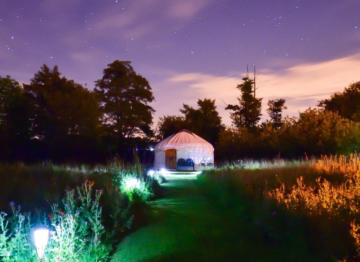Lodge Acorn Glade Glamping *