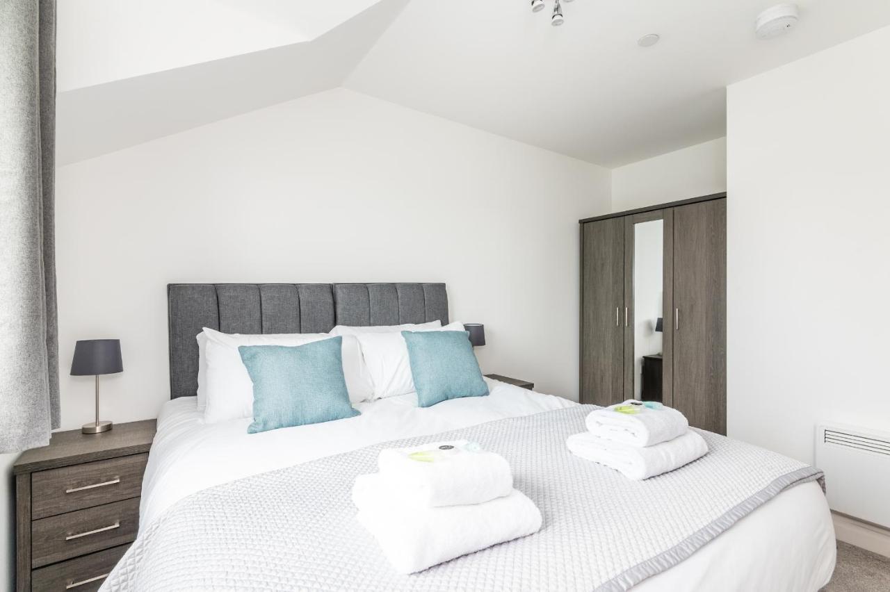 Pass The Keys Modern, Light And Airy 2 Bed Apt With Free Parking York