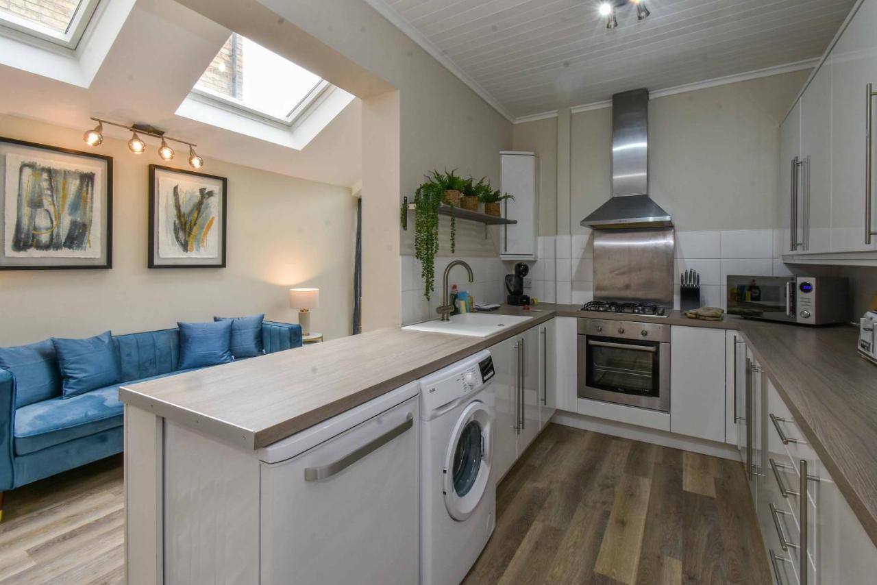 Holiday home Holly House 3 Bedroom House York