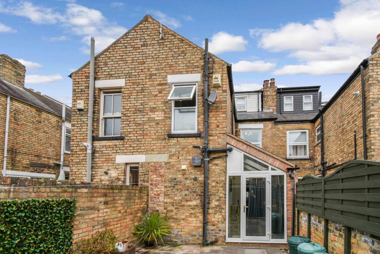 Holly House 3 Bedroom House York