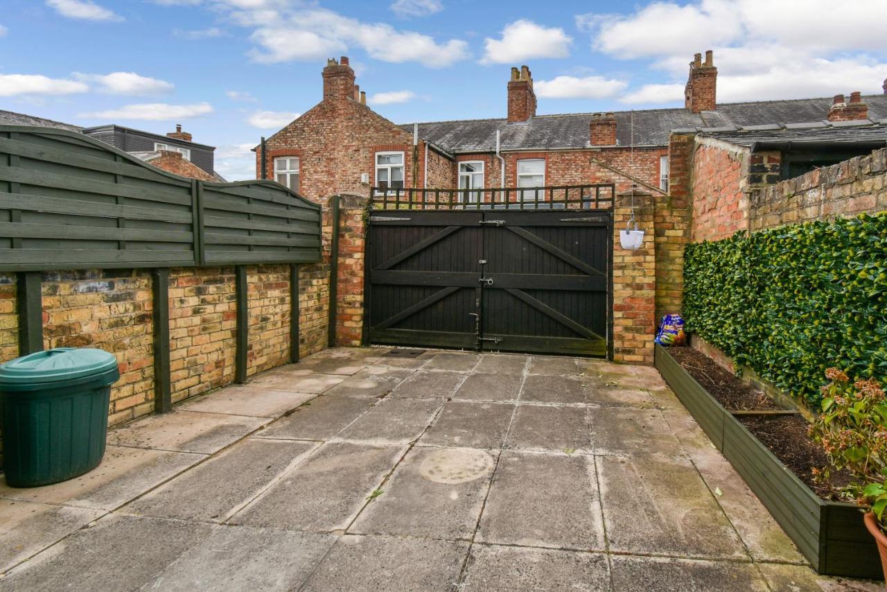 Holly House 3 Bedroom House York