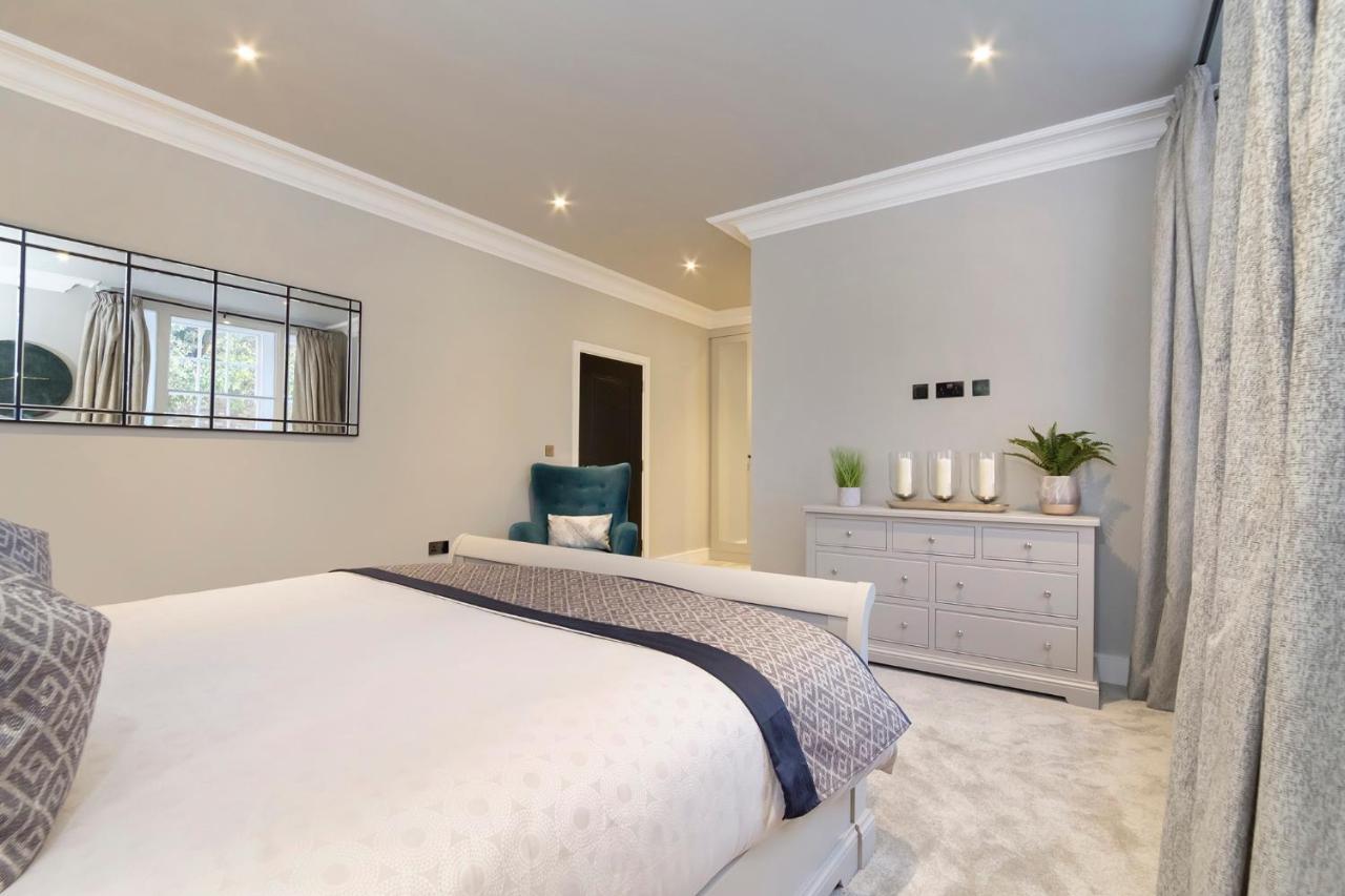 The Presidential Suite, With Free Parking! Apartment *
