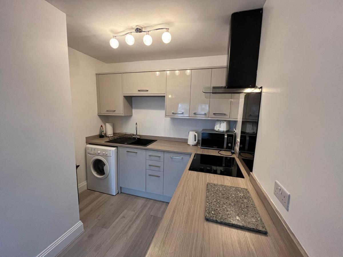 Centre 2 Bedroom Renovated Flat, 8 Escrick Street *