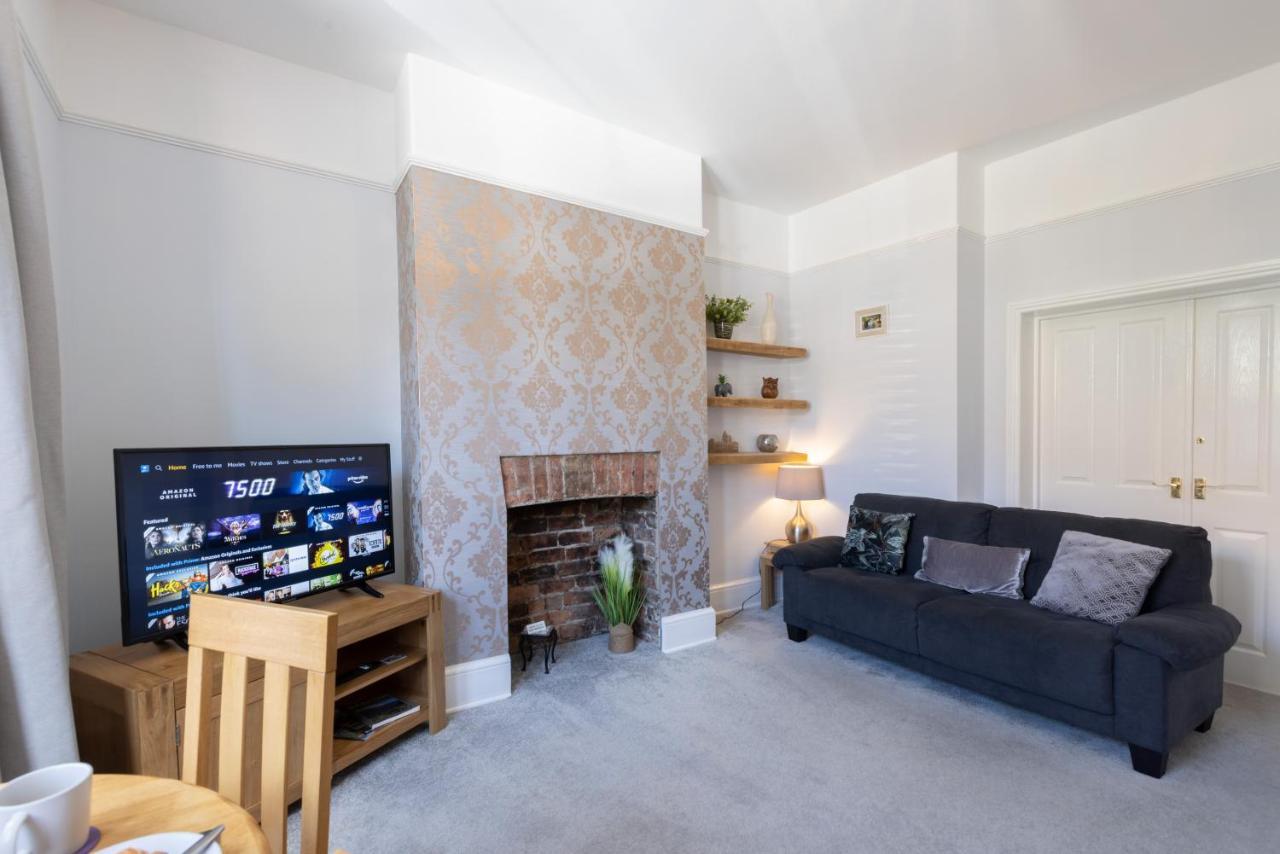 Bootham 32 - Free Parking - Five Minute Walk To Minster Apartment *