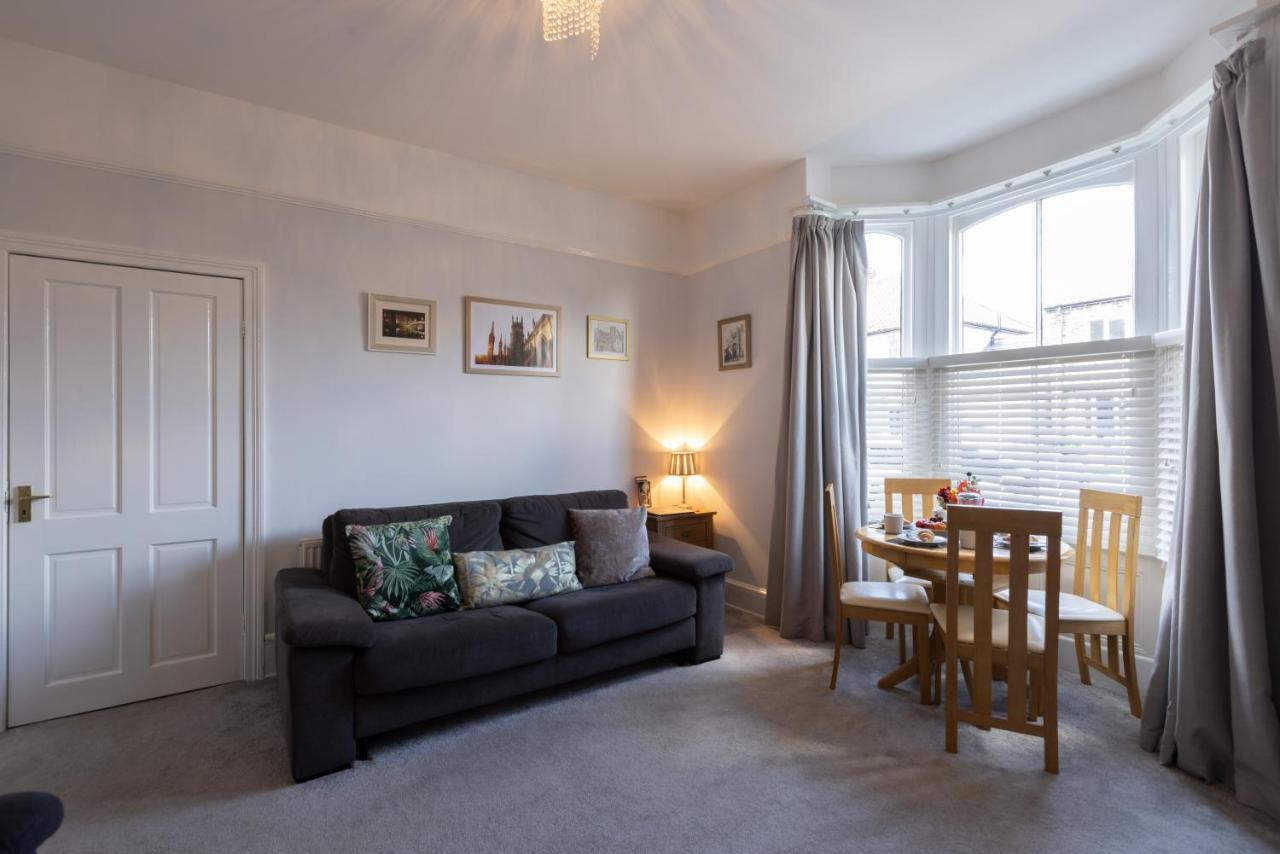 Apartment Bootham 32 - Free Parking - Five Minute Walk To Minster *