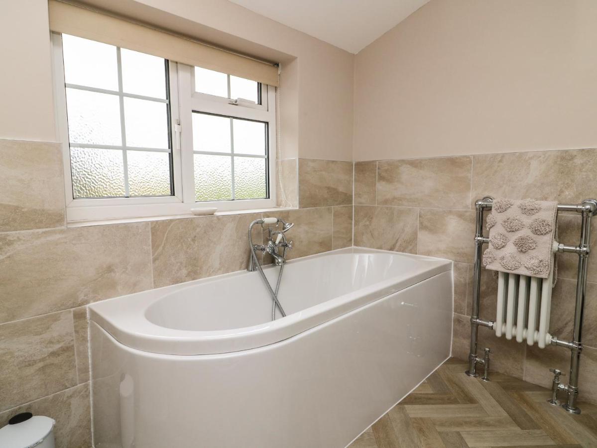 2 Crosslands * York