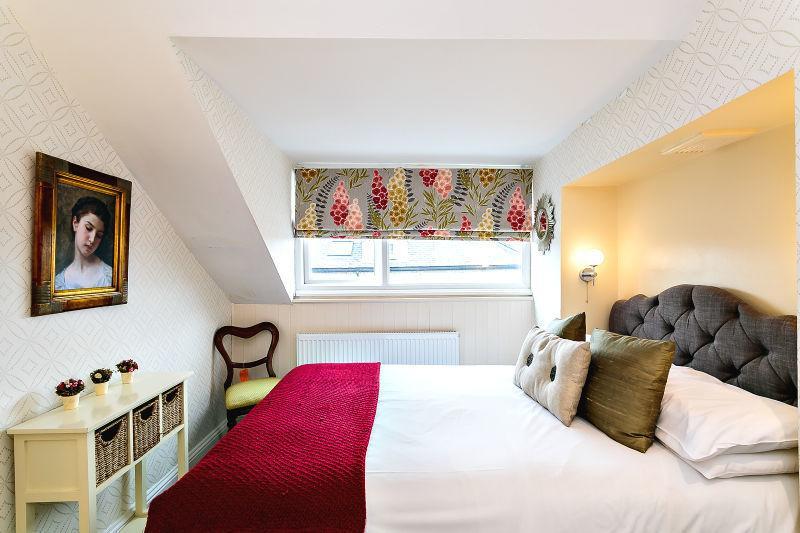 Holmlea Guest house