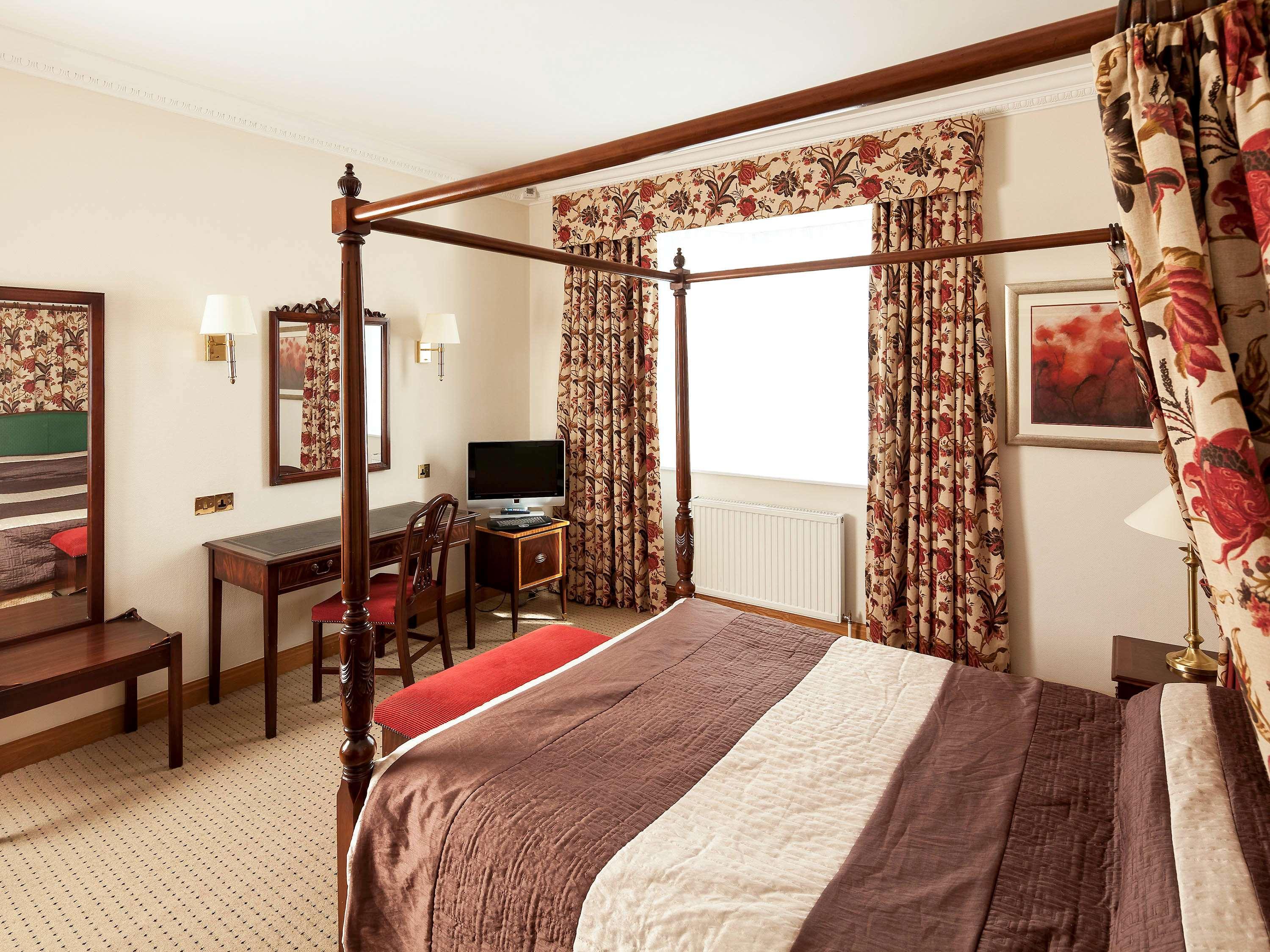 Mercure Fairfield Manor Hotel