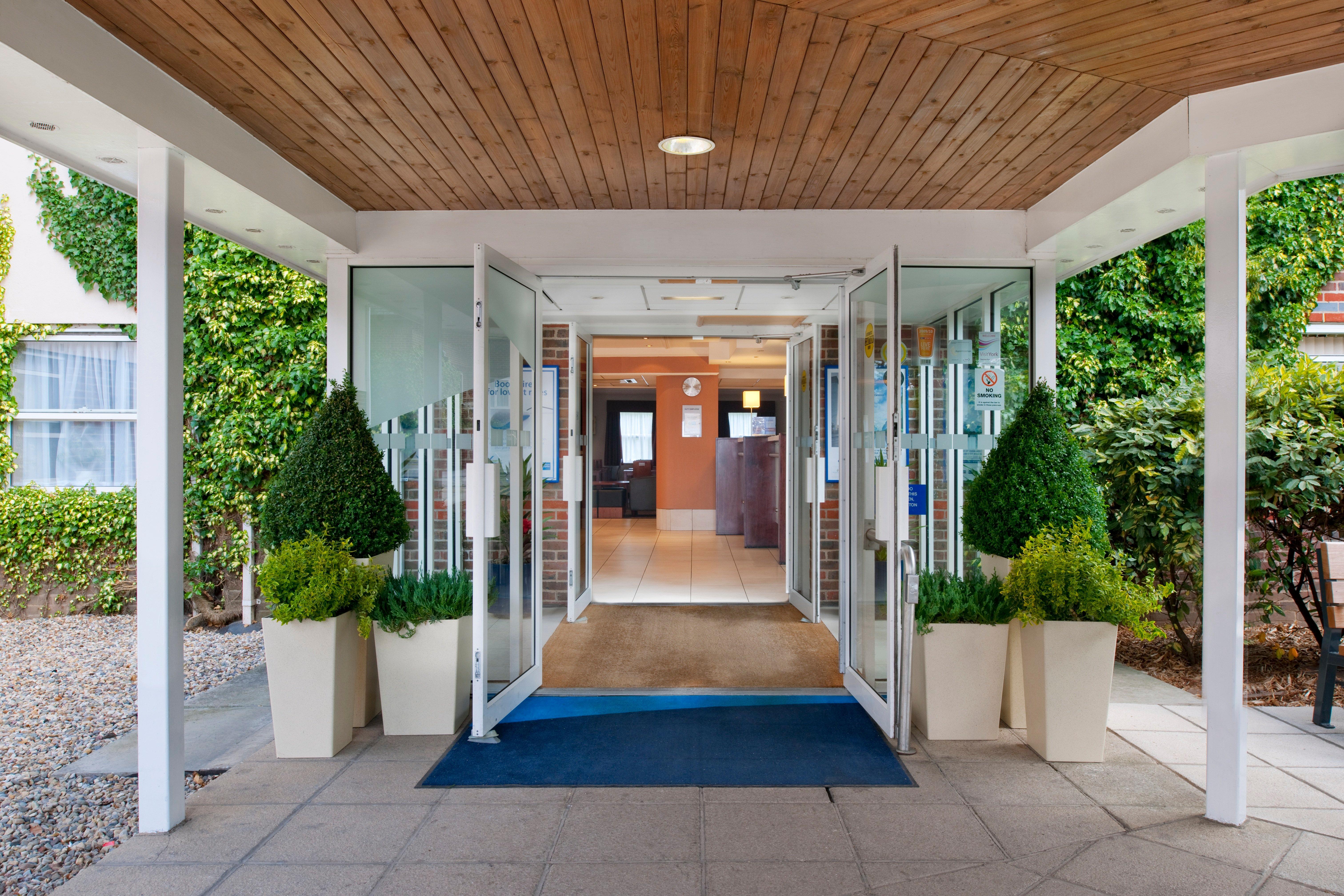 Express By Ihg 3* York