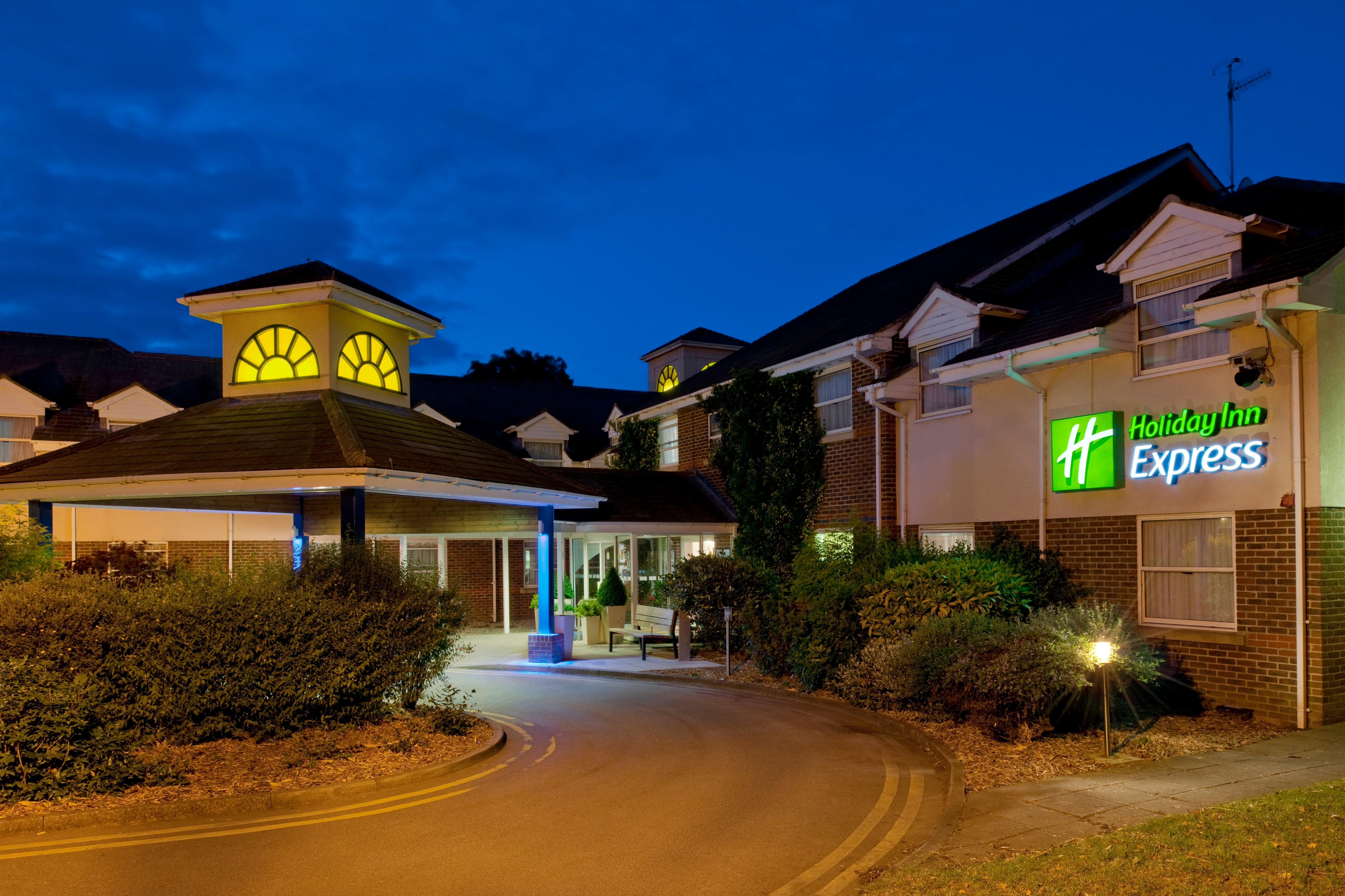 Express By Ihg Hotel