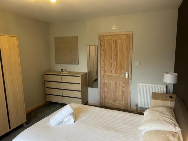 Lakeview Supreme With Hot Tub Holiday home York