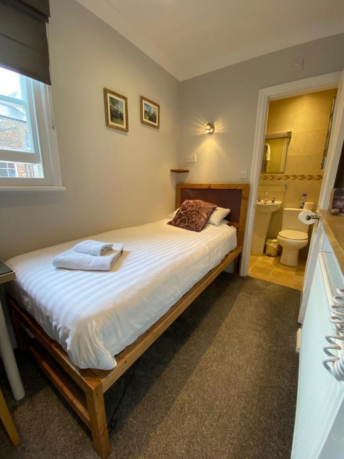 Number 34 Bed & Breakfast 3*