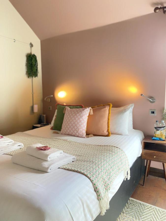 Hotel The 3*