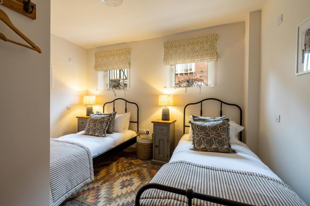 Holiday home Blake Mews York