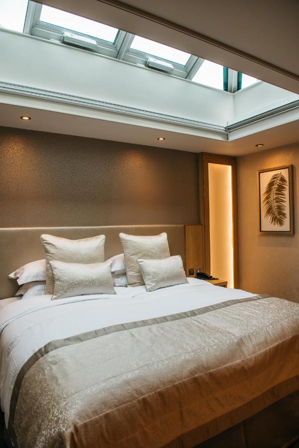 Hotel The Dean Court