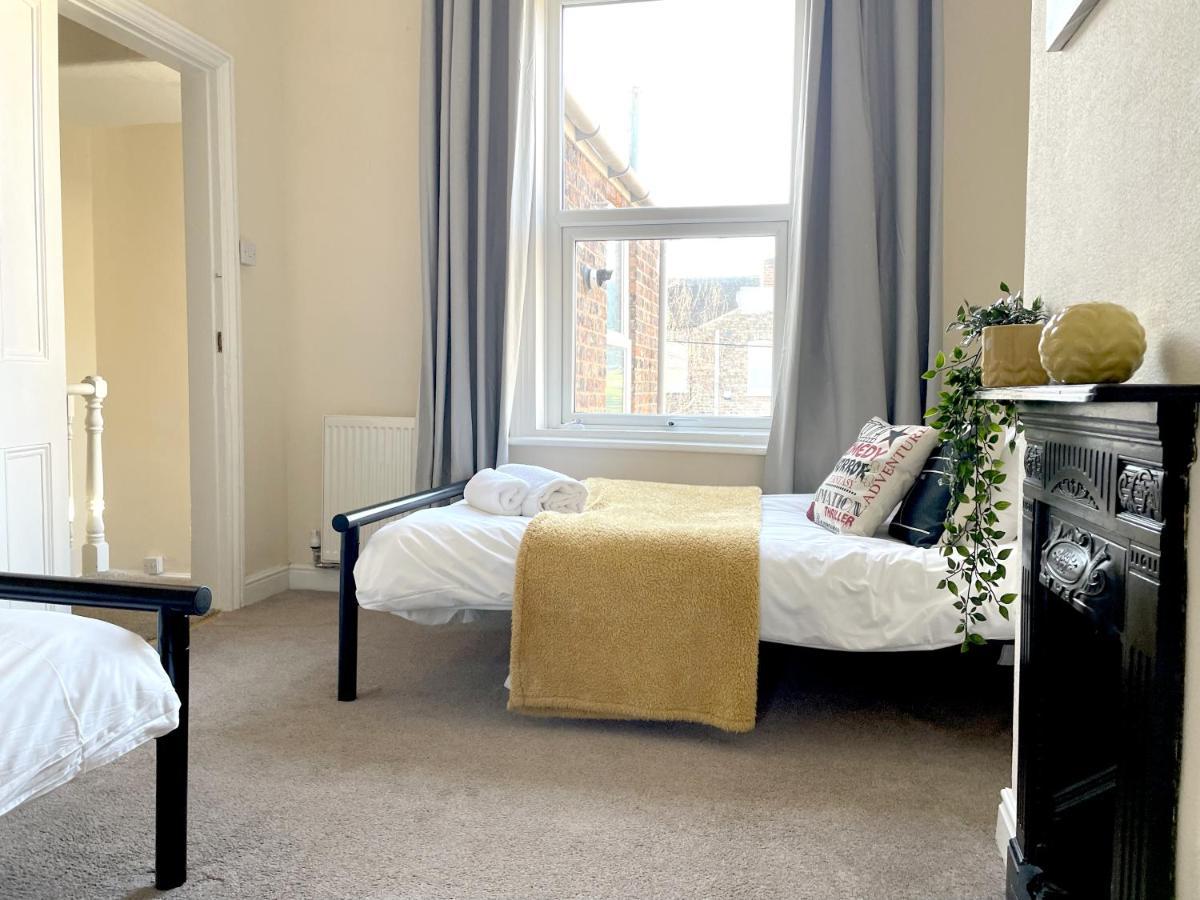 The Neville - Quaint Victorian With Free Parking *