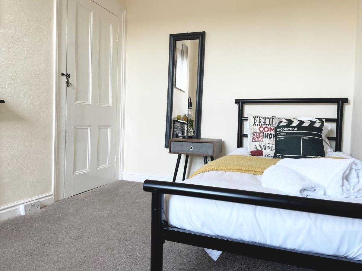 The Neville - Quaint Victorian With Free Parking York