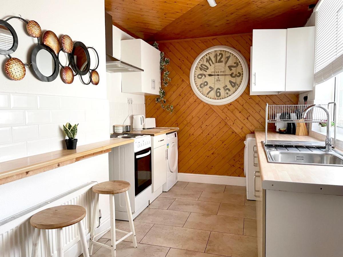 The Neville - Quaint Victorian With Free Parking * York