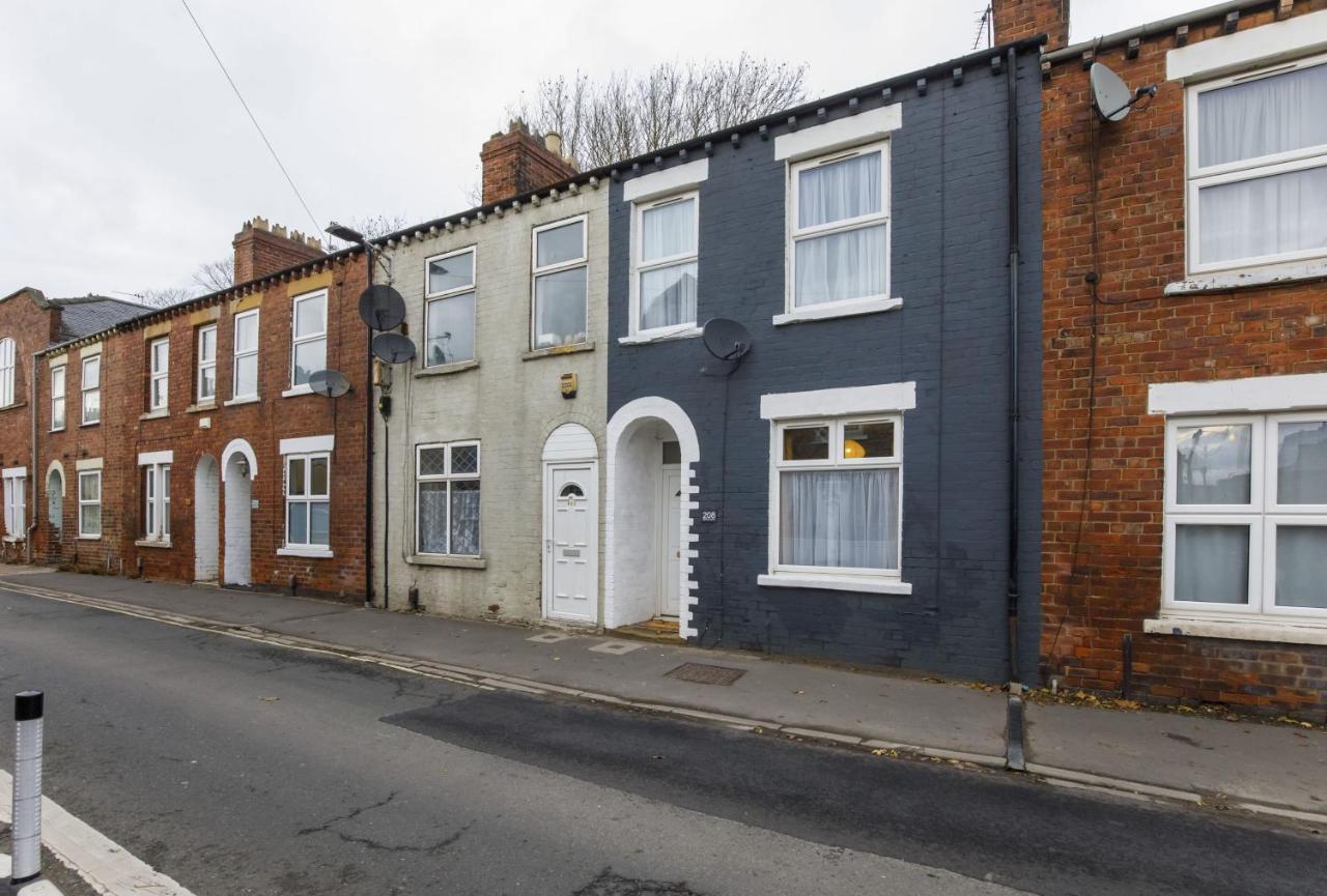 208 Salisbury Terrace *
