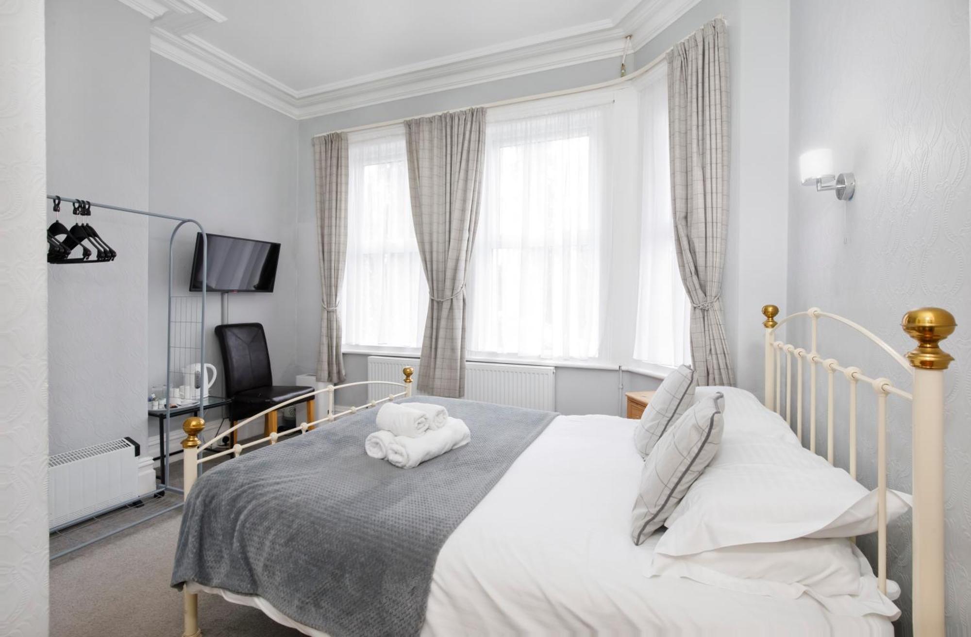 Bed & Breakfast St Marys York