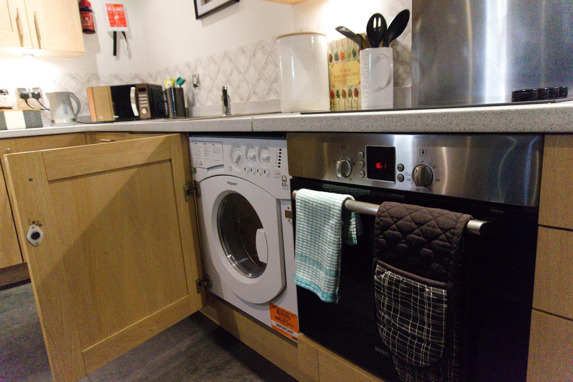 Blue River, Parking Subject To Availability Apartment York