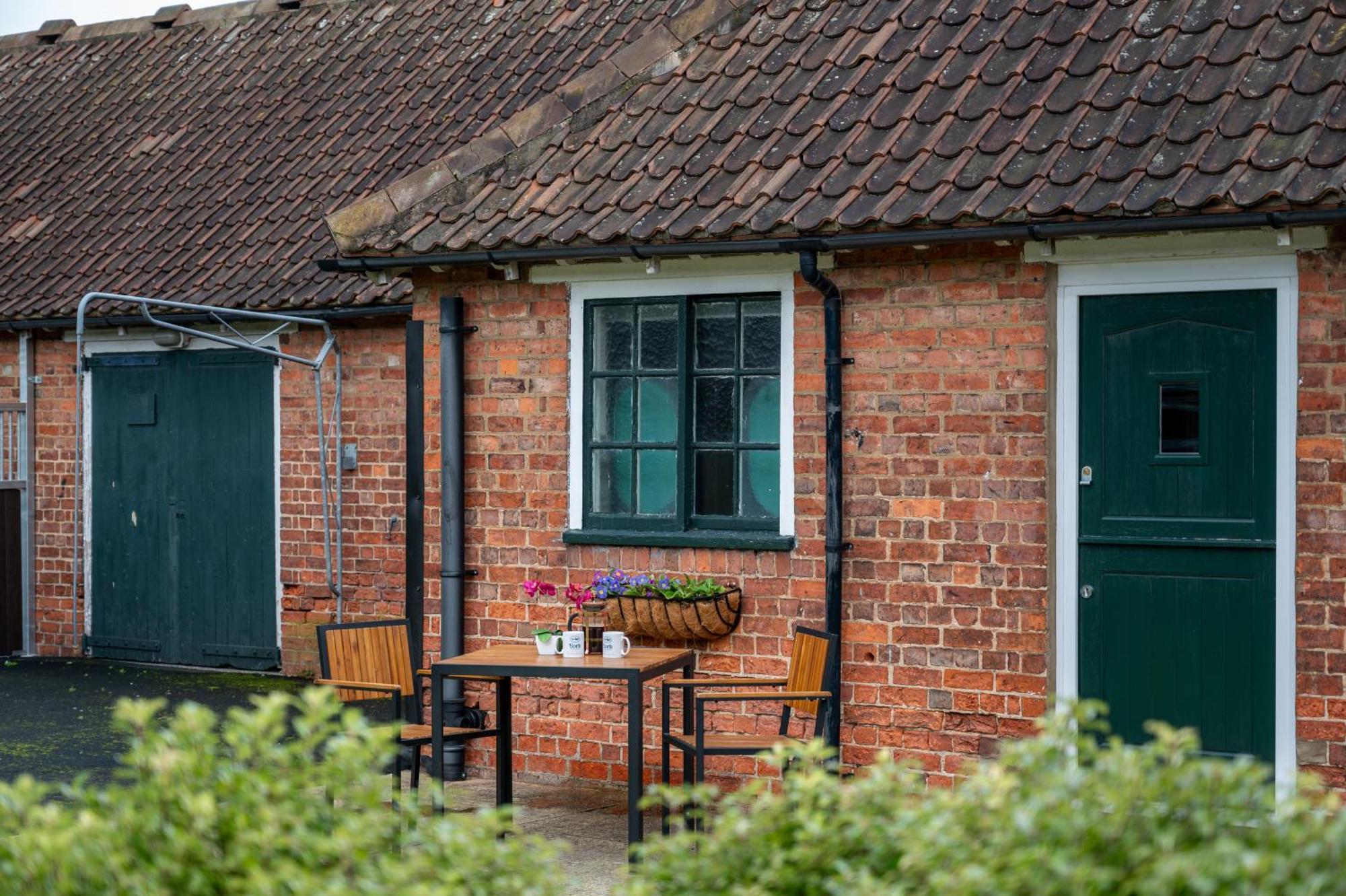 Hotel Stableside At Racecourse