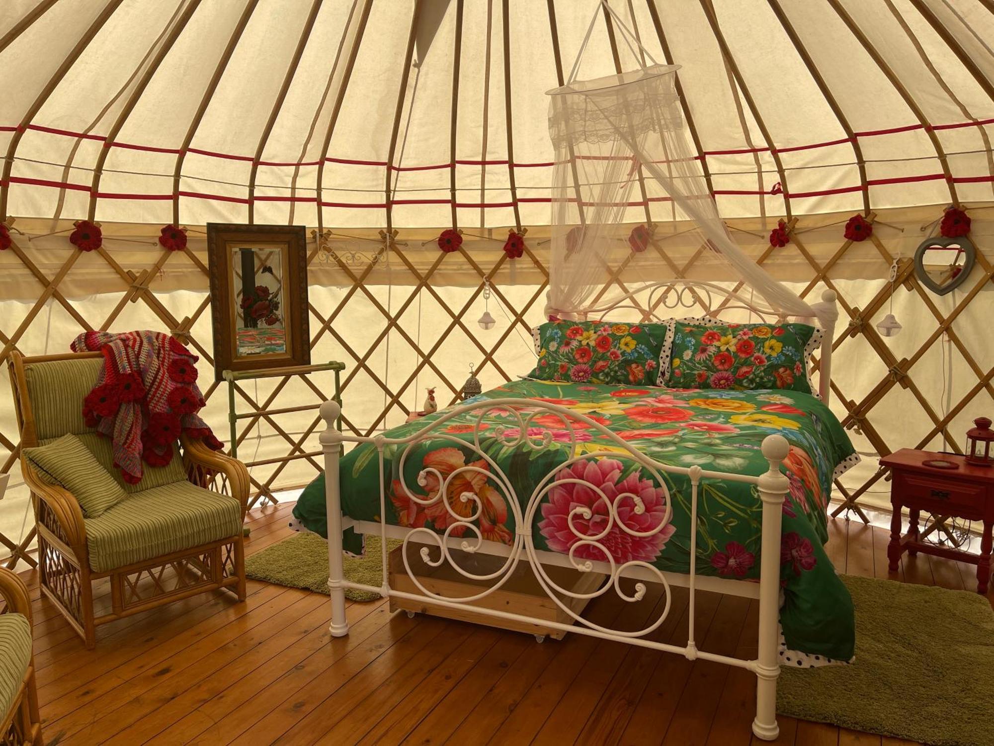 Lodge Acorn Glade Glamping *