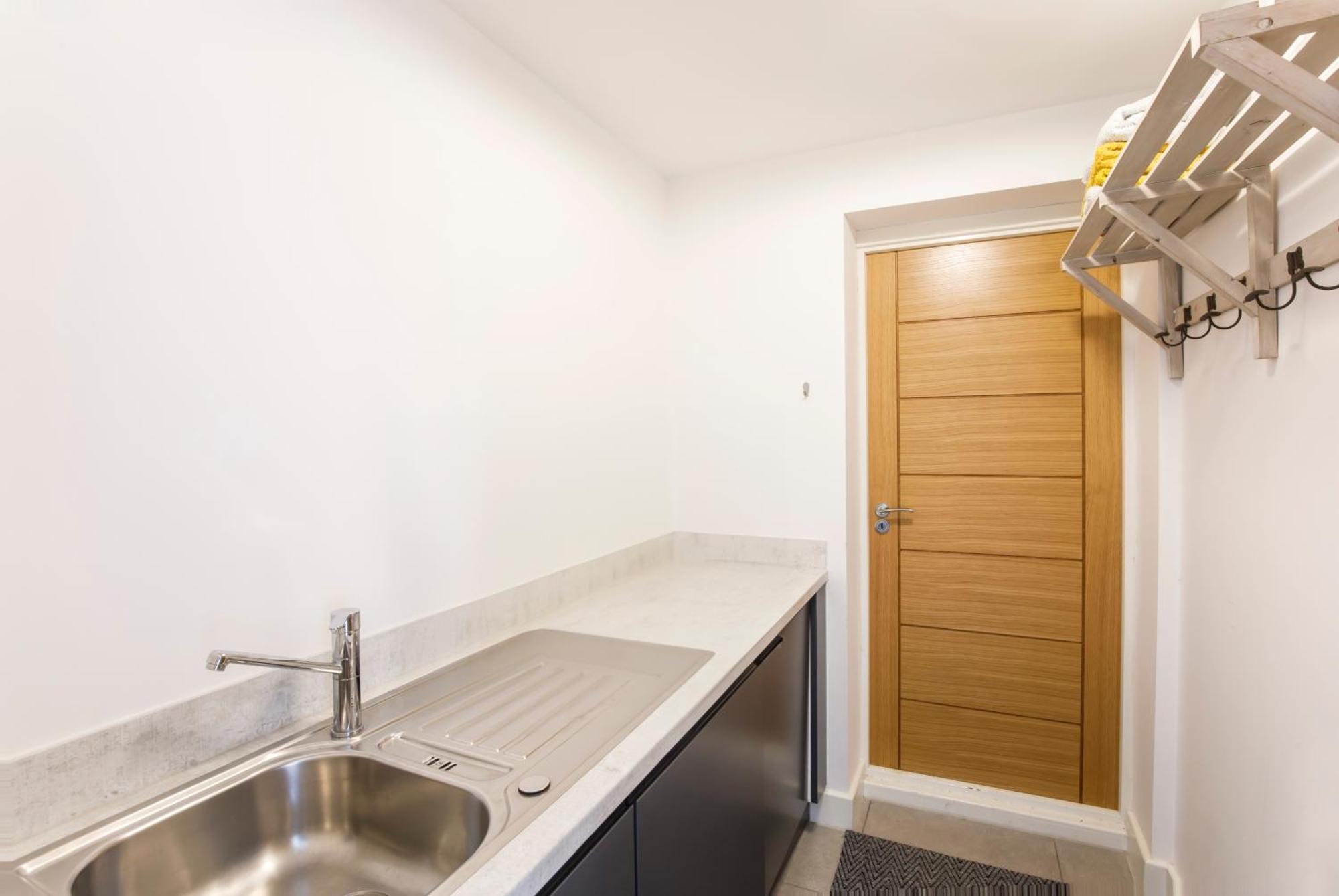 Mount Vale 4 Bedroom Luxury & Free Parking * York