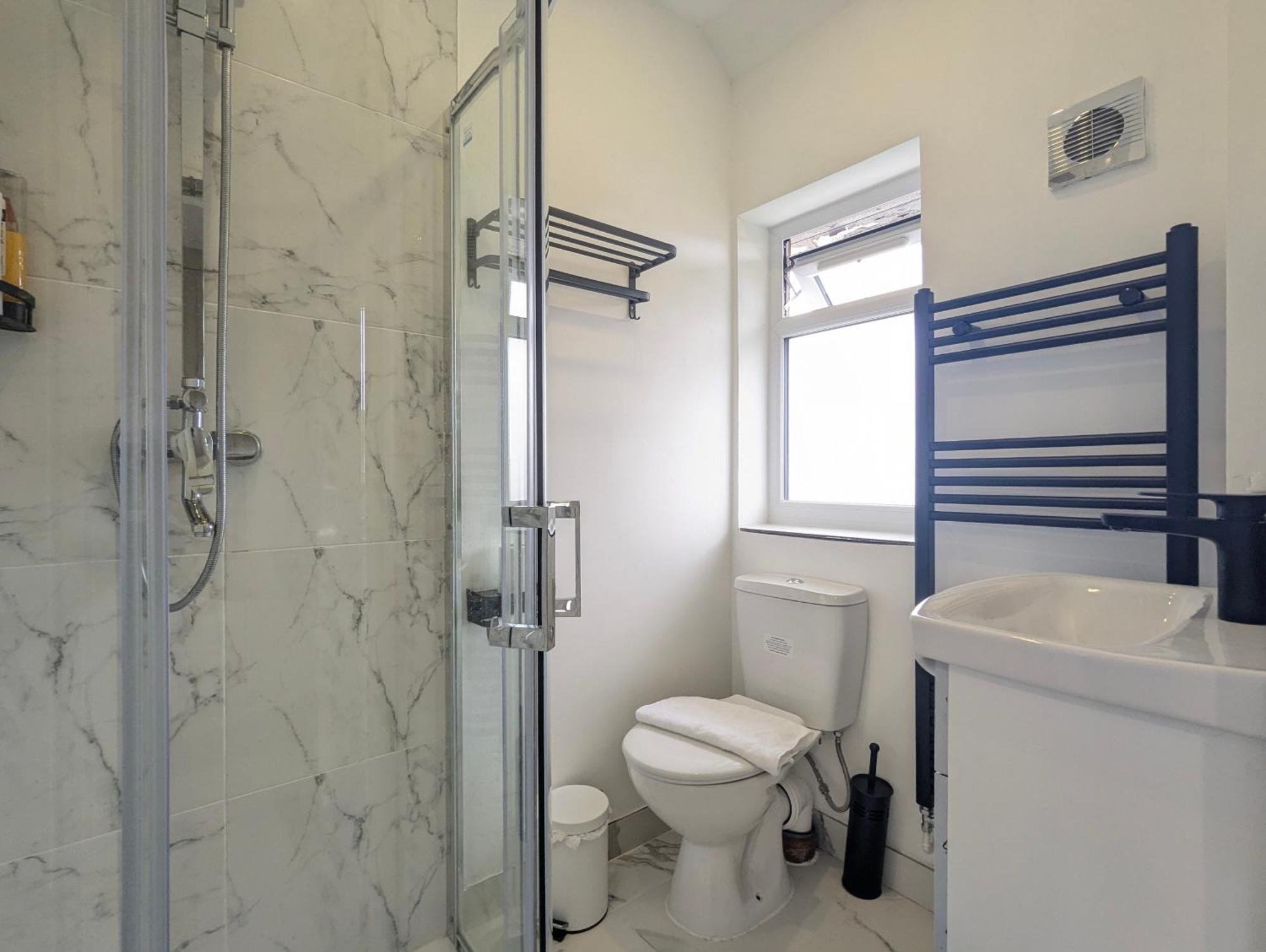 Near City Centre Private Bath Free Parking York