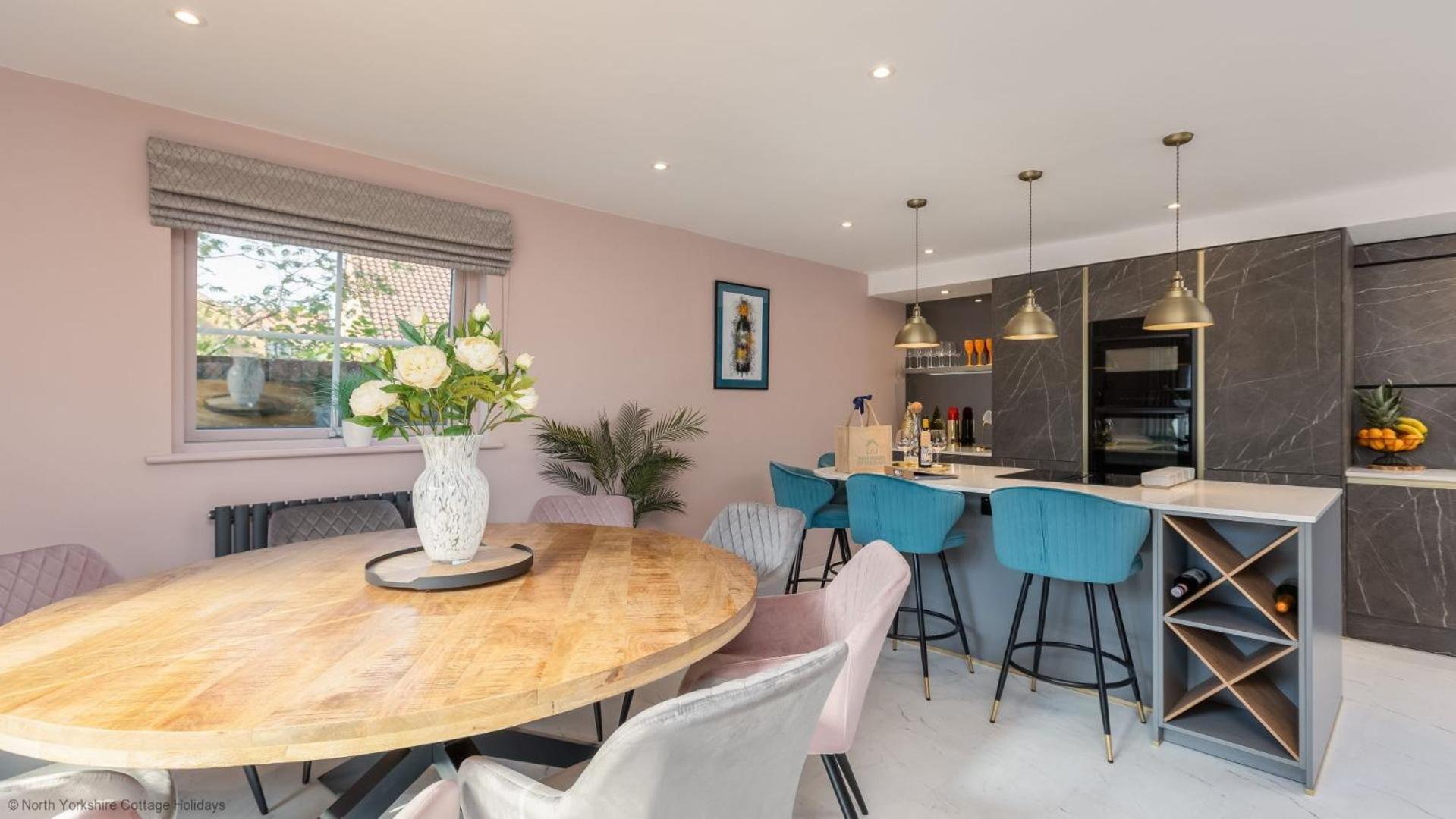 Dovecote House - Luxury Town House - Dog Friendly