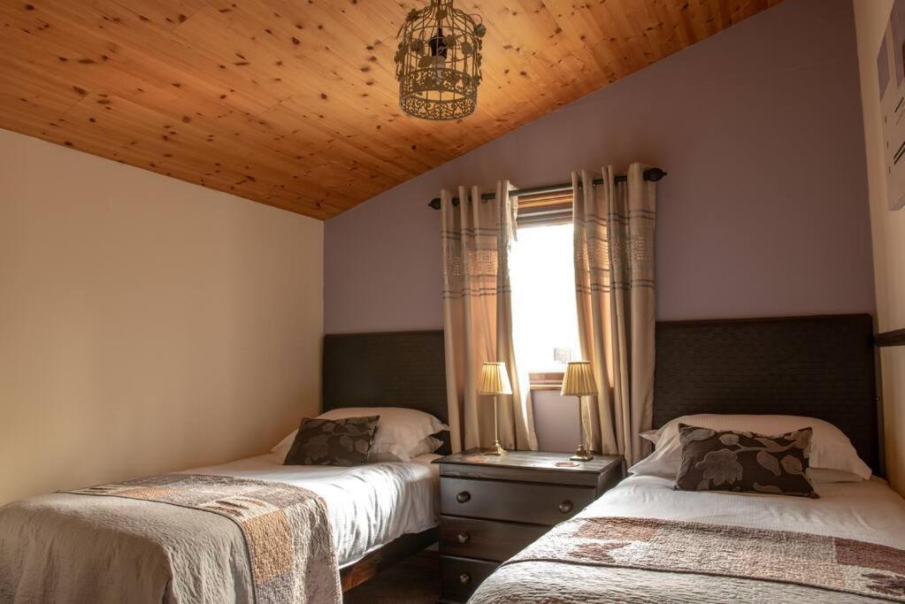 Harvest 13 Lodge, Yellowtop Country Park York
