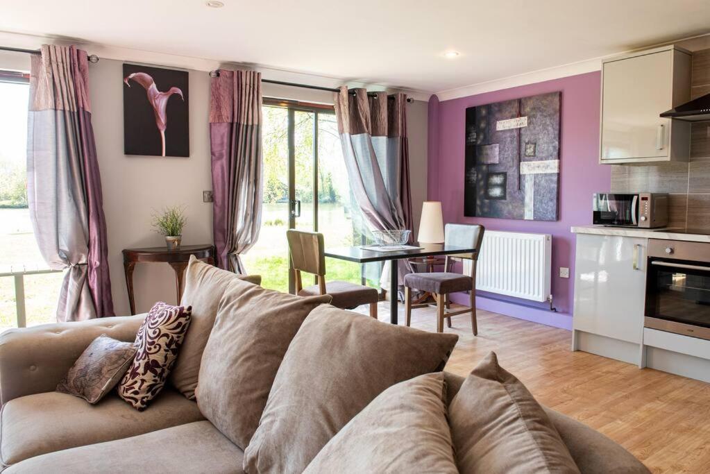 Wild Oats 6, Yellowtop Country Park Villa *