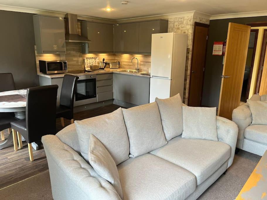 Villa Harvest 8 Lodge, Yellowtop Country Park *