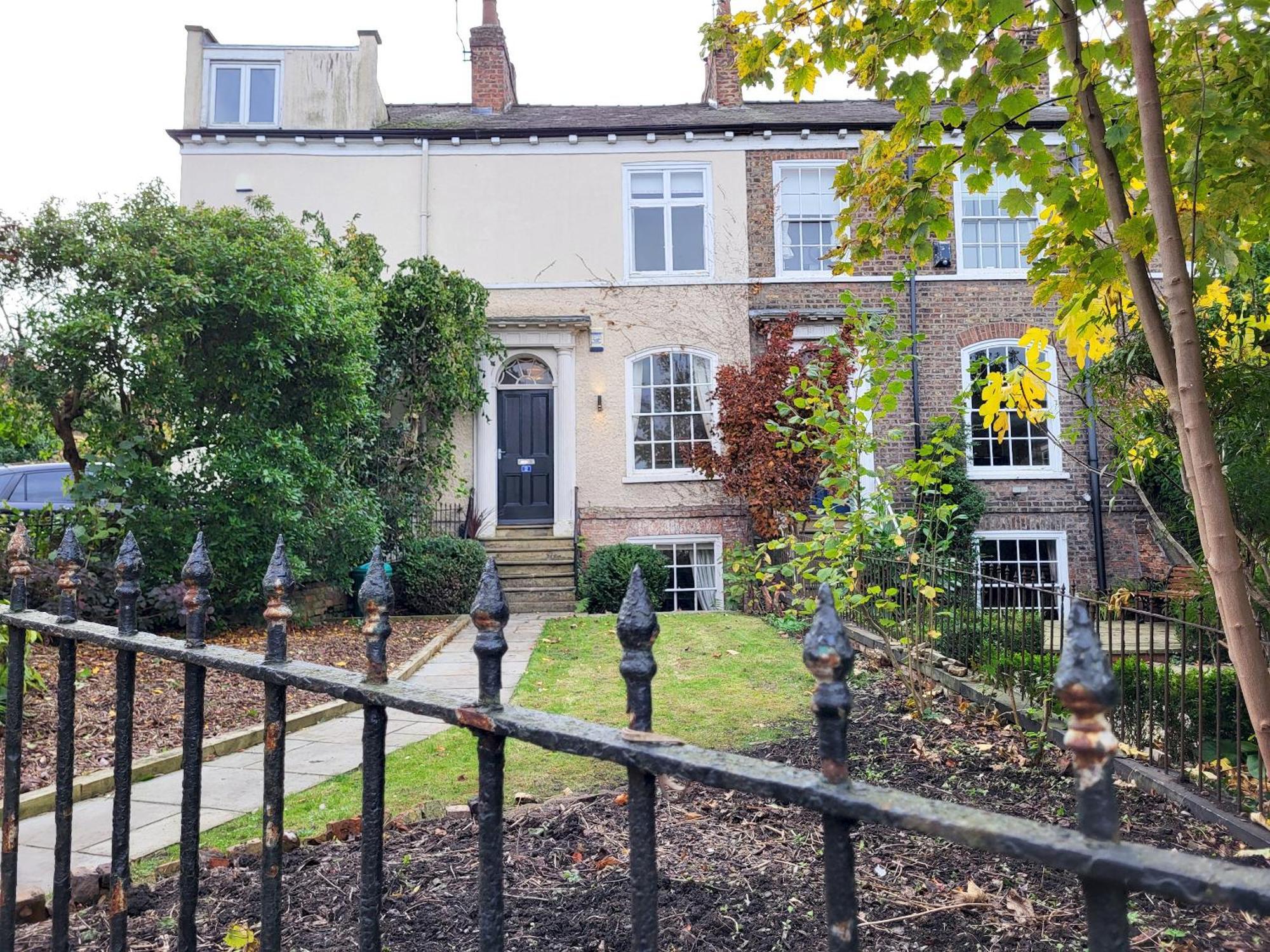 Mount Terrace