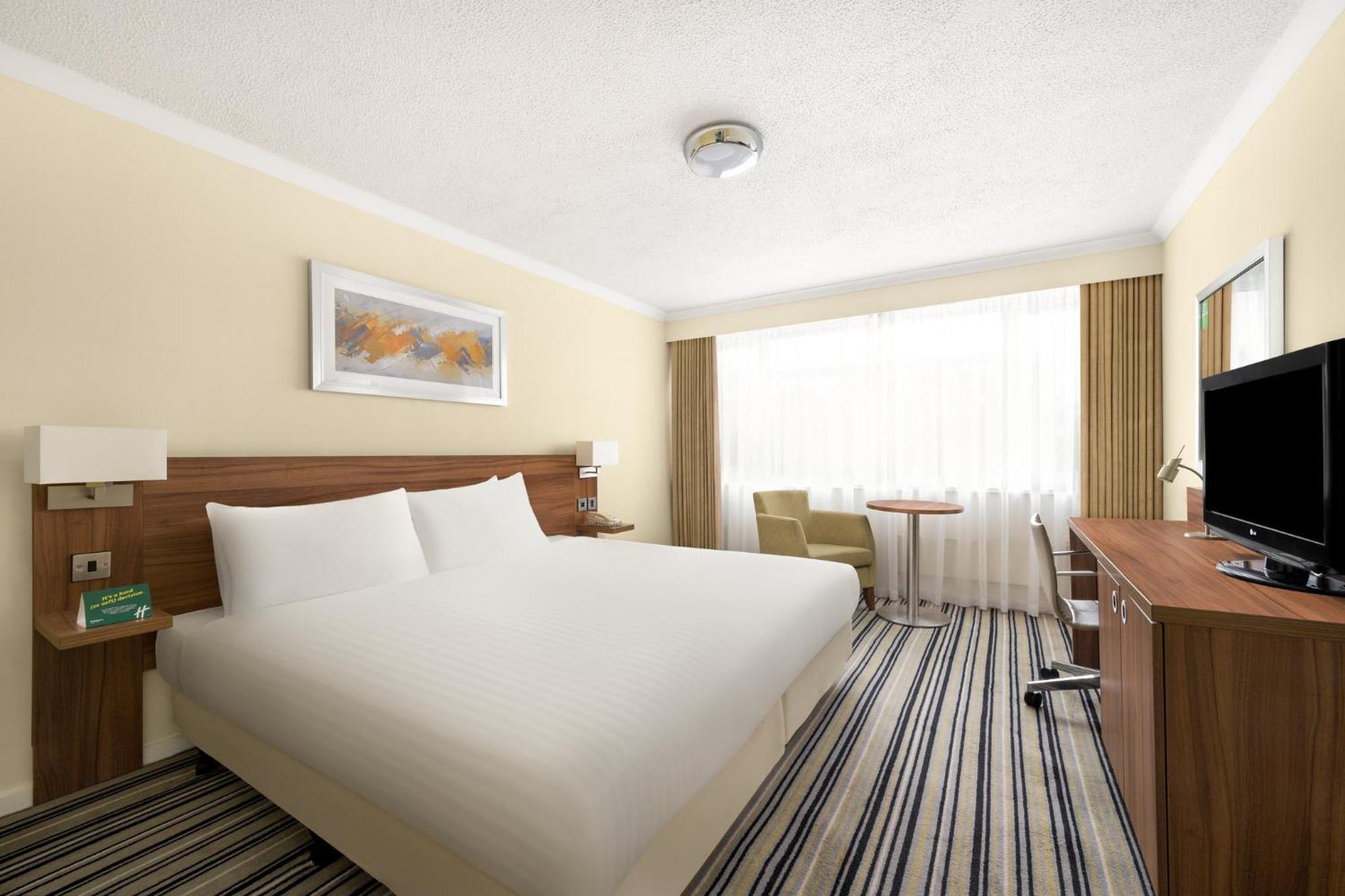 By Ihg
