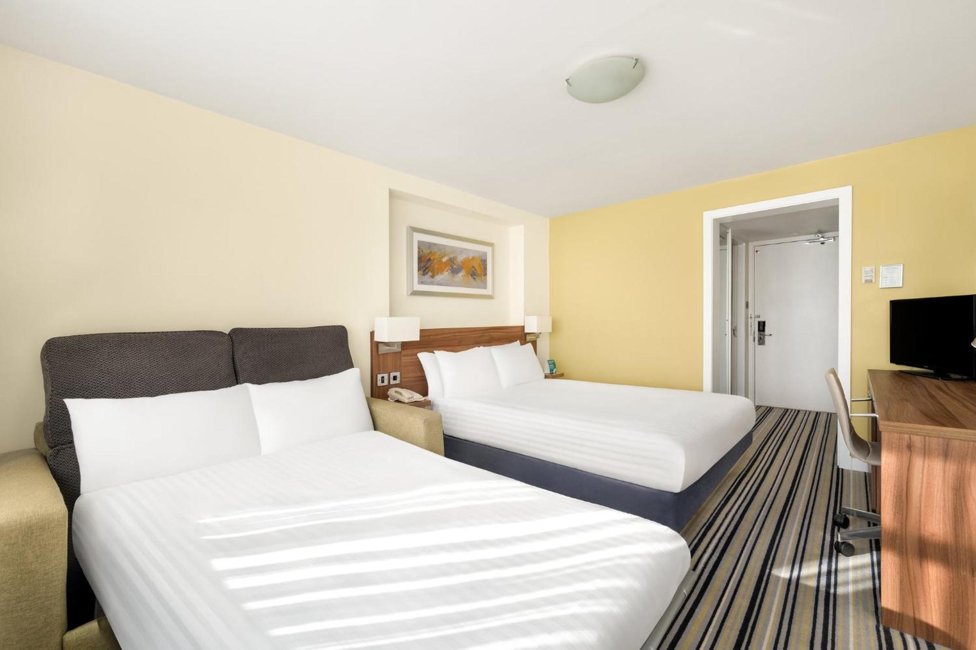 By Ihg Hotel 4*
