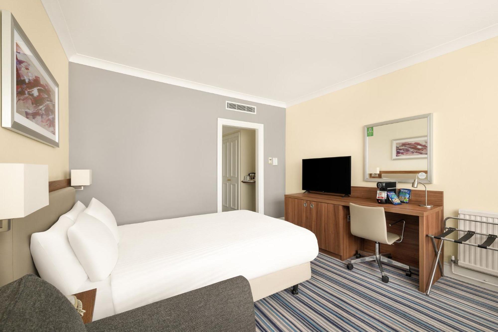 By Ihg Hotel 4*